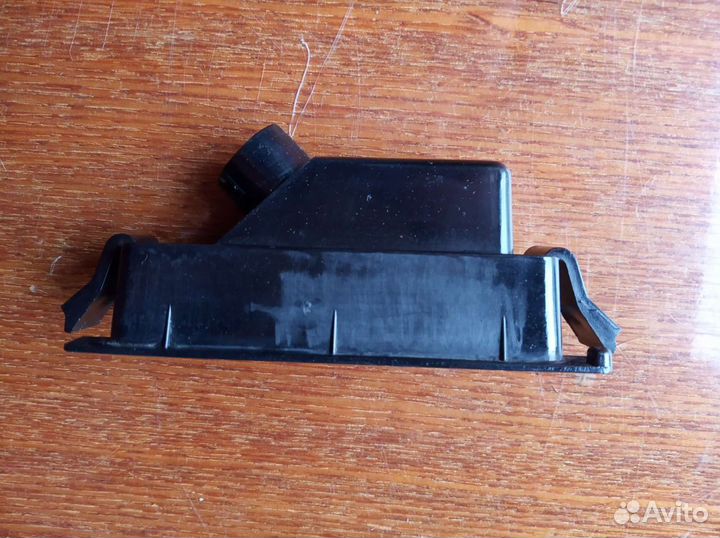 Фонарь подсветки номера kia