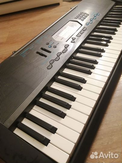 Синтезатор casio CTK-2100 с блоком питания