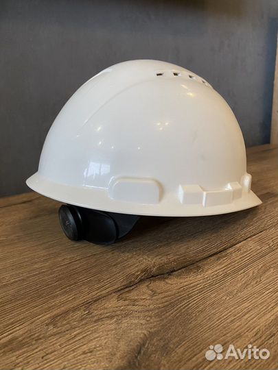 Каска защитная белая 3М