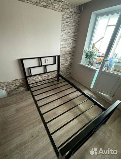 Кровать в стиле «лофт» новая