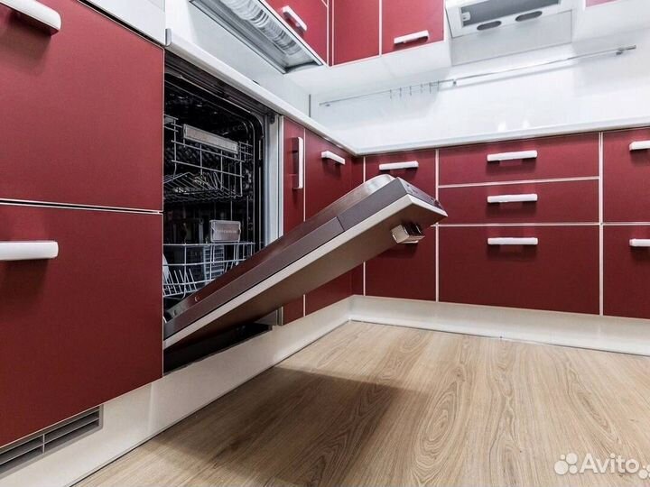 Кухонный гарнитур в современном стиле на заказ