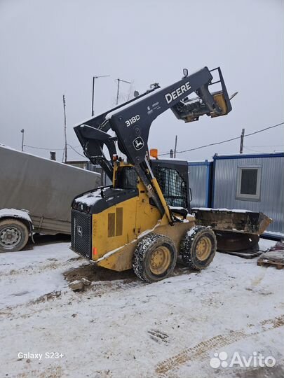 Мини-погрузчик John Deere 318D, 2014