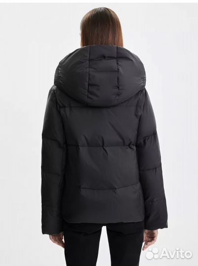 Куртка zarina 42