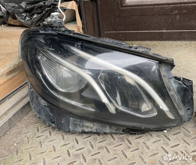 Фара, фары Mercedes-Benz E213