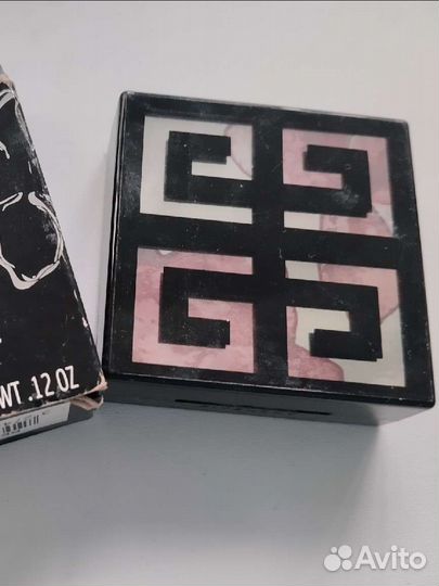 Givenchy тени