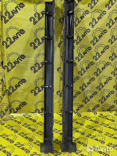 Накладки на порог обвес комплект Subaru Legacy BL5