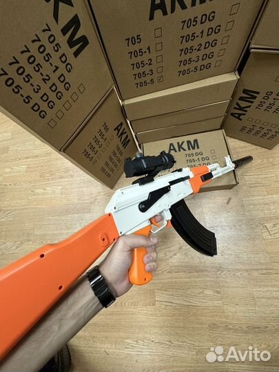 Мощный автомат ak47на орбизах Азимов