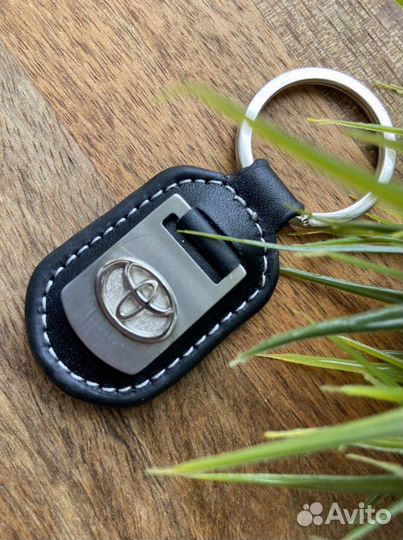 Брелок для ключей автомобили
