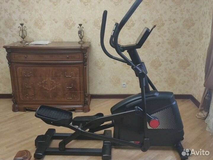 Эллиптический тренажер