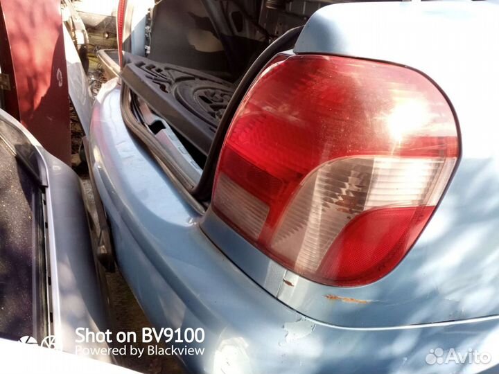 Фанарь тоета эхо 2000год