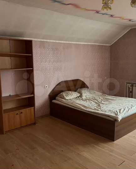 Коттедж 180 м² на участке 15 сот.