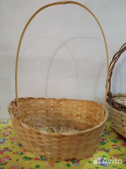 Корзины для фруктов (лоза)и цветов(лыко)