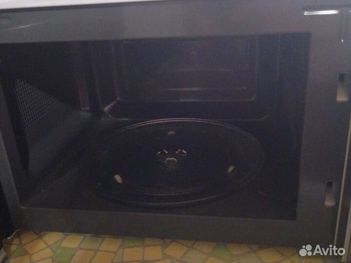 Микроволновка starwind