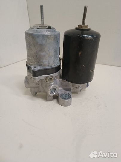 Блок ABS Toyota Prius ZVW30 2ZR-FXE