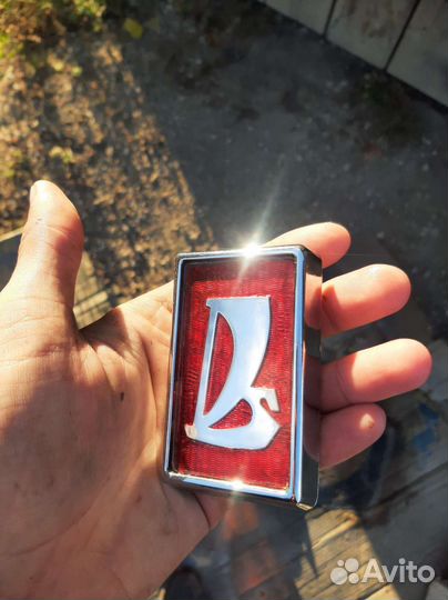 Эмблема ваз 2106