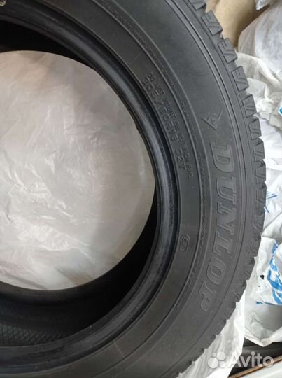 Dunlop SP Winter Ice 01 205/60 R16