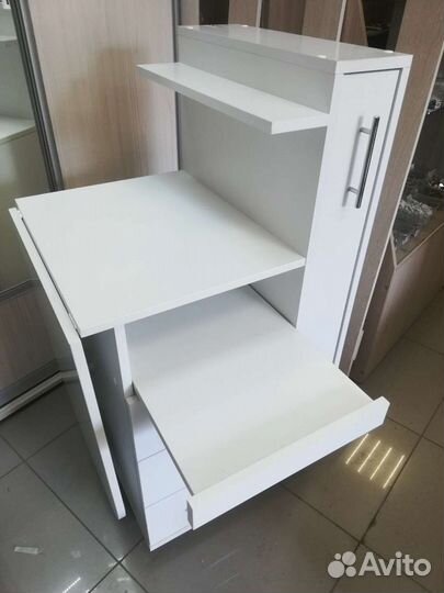 Маникюрный стол Уф полка