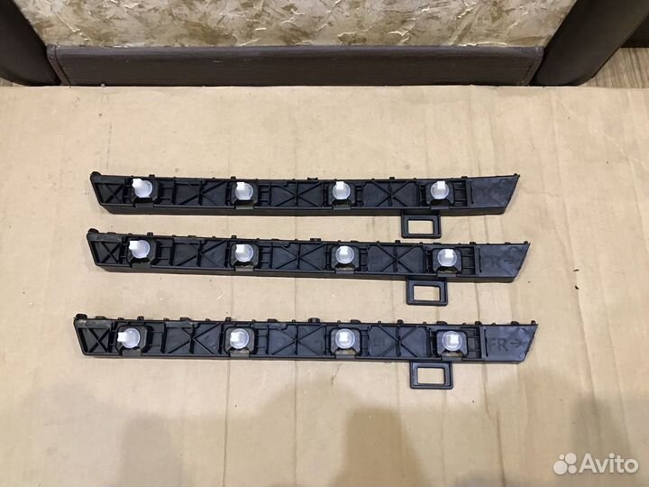 Крепление заднего бампера левое Hyundаi Solаris 2