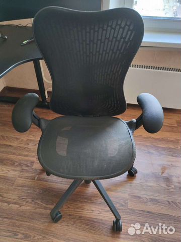 Компьютерное кресло herman miller