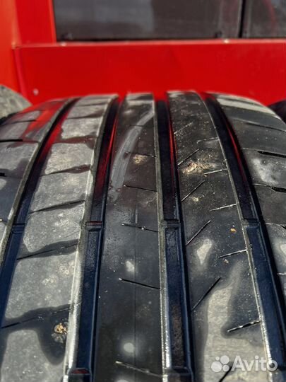 Bridgestone Alenza 001 285/45 R20