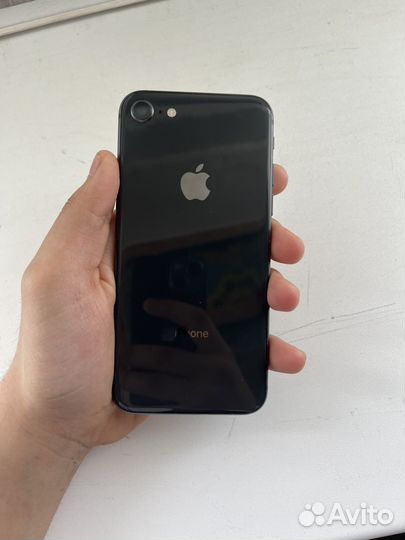 iPhone 8, 64 ГБ