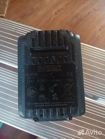 Продам аккумулятор DeWalt