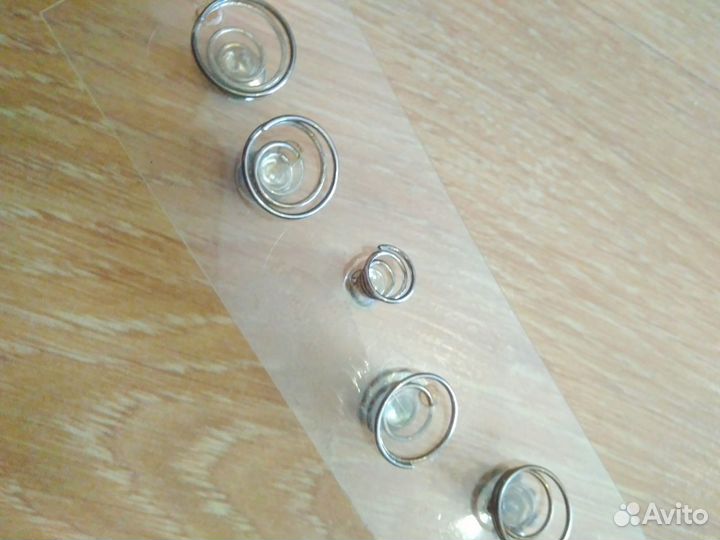 Шпильки-пружинки и невидимки для волос новые