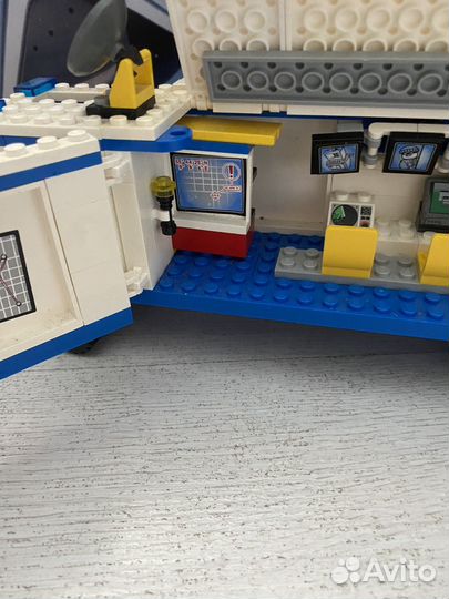 Lego полицейский фургон оригинал