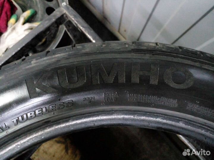 Kumho Ecsta PS71 245/45 R18 100Y