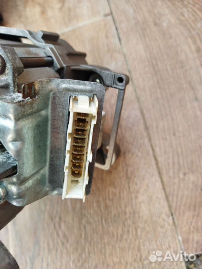 Стиральная машина Whirlpool WF-R1061