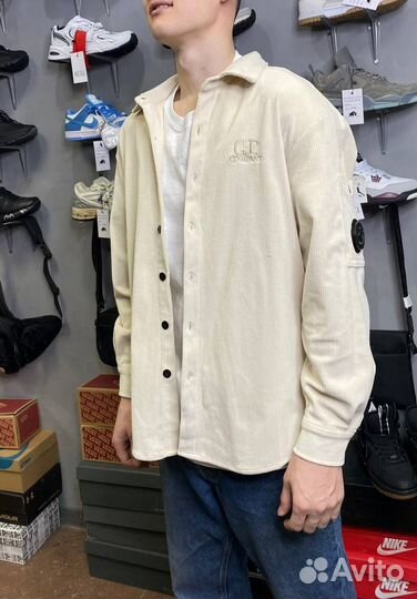 Мужская вельветовая рубашка: для уверенности