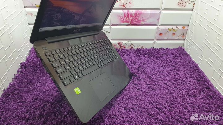 Ноутбук для работы и игр Lenovo Intel corei5 940mx