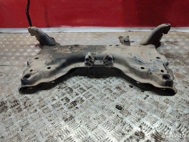 Подрамник передний Peugeot 308 / 4A / 4C хэтчбек