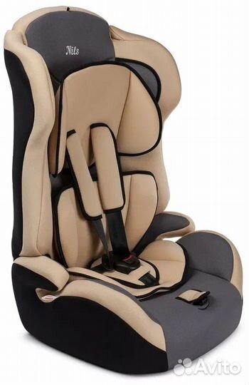 Детское кресло в машину