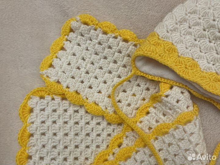 Комплект шапка и шарф на весну для девочки