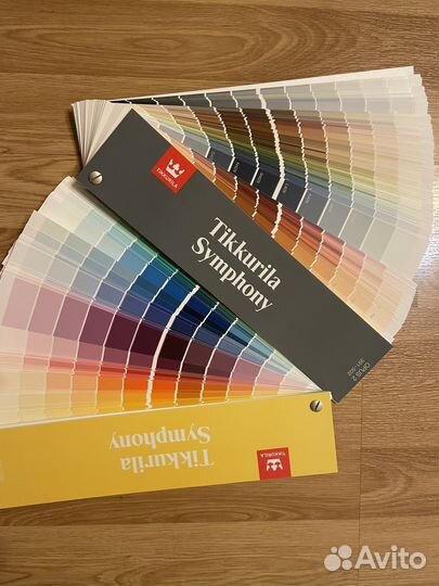 Колеровочный веер Tikkurila Symphony Opus 1-2