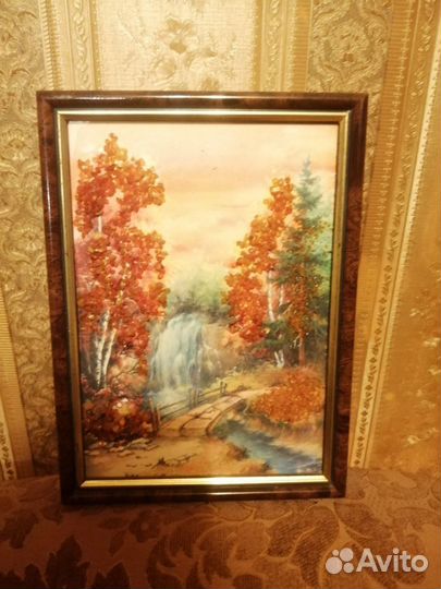 Картина с янтарем