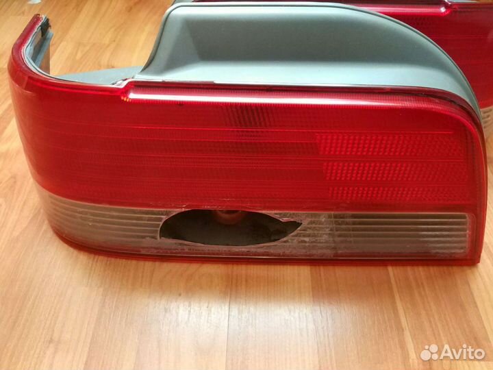 Задние фонари на Carina