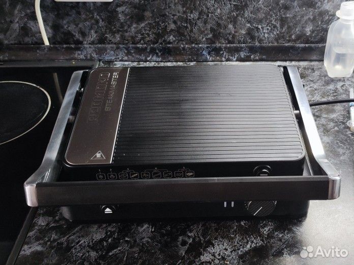 Гриль Redmond RGM - M822