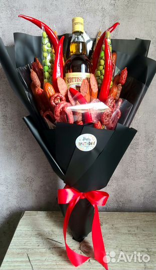 Мужской букет из колбасы, сыра, снеков