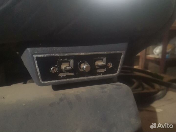 Сидение кожанное автомобильное б у