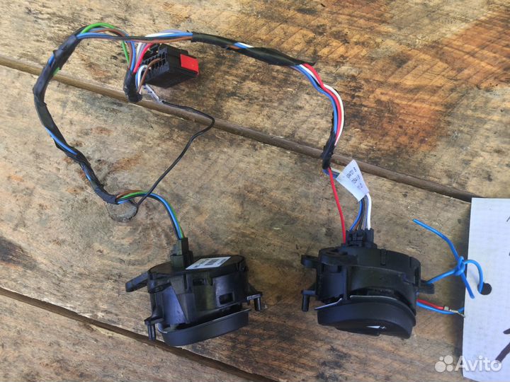 Кнопки в рулевое колесо Ford Focus III