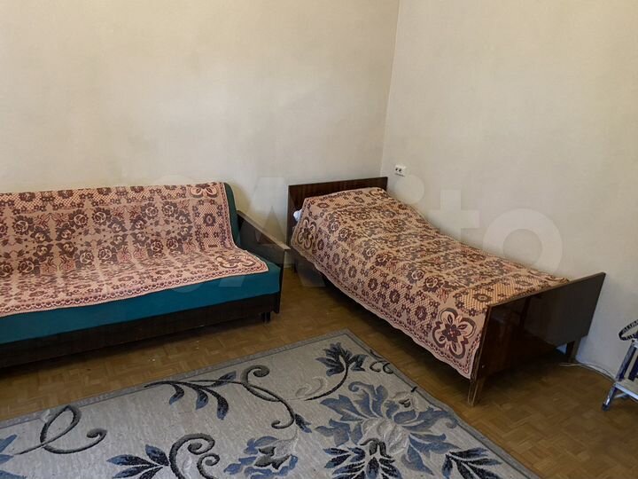 Комната 18 м² в 6-к., 2/3 эт.