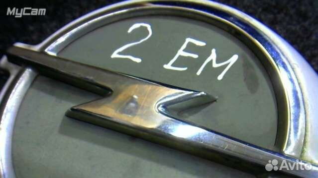 Эмблема Opel Movano 1 7700310731 A