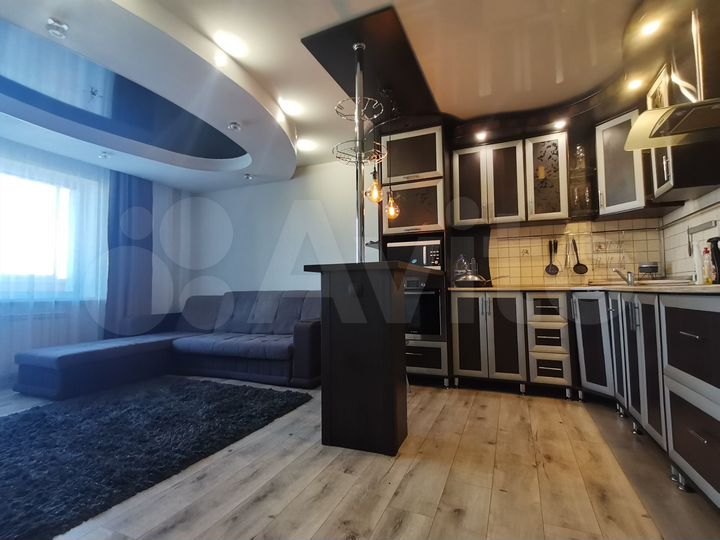 2-к. квартира, 64 м², 6/9 эт.