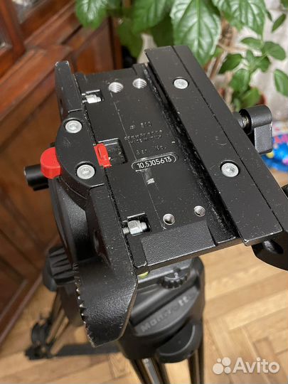 Штатив Manfrotto 500MVB и голова 510 и аксессуары