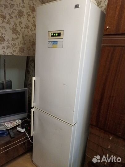 Холодильник LG