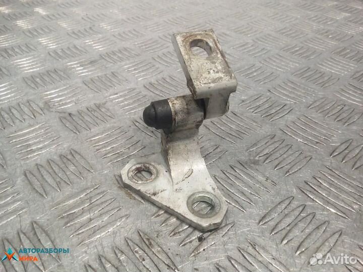 Петля двери Volkswagen Passat B7 2012 3C0831402D