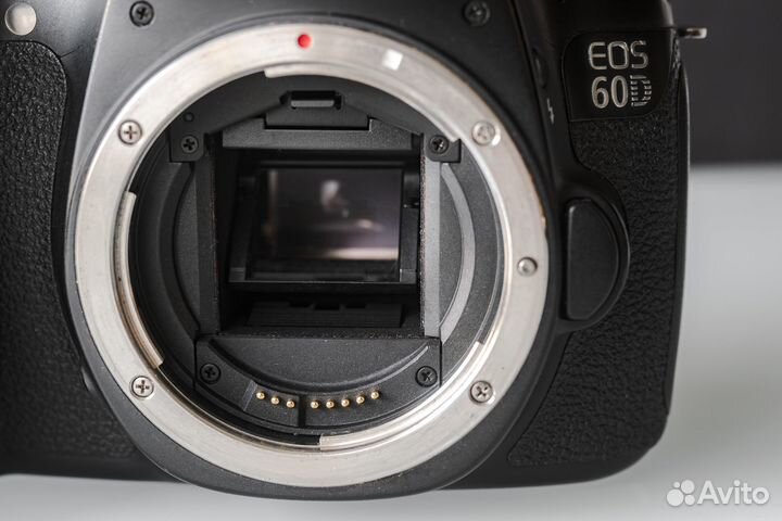 Зеркальный фотоаппарат Canon 60D + 50mm f/1.4