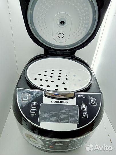 Мультиварка redmond (км97)